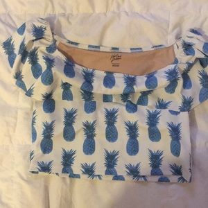 M Nwot blue pineapple ruffle around